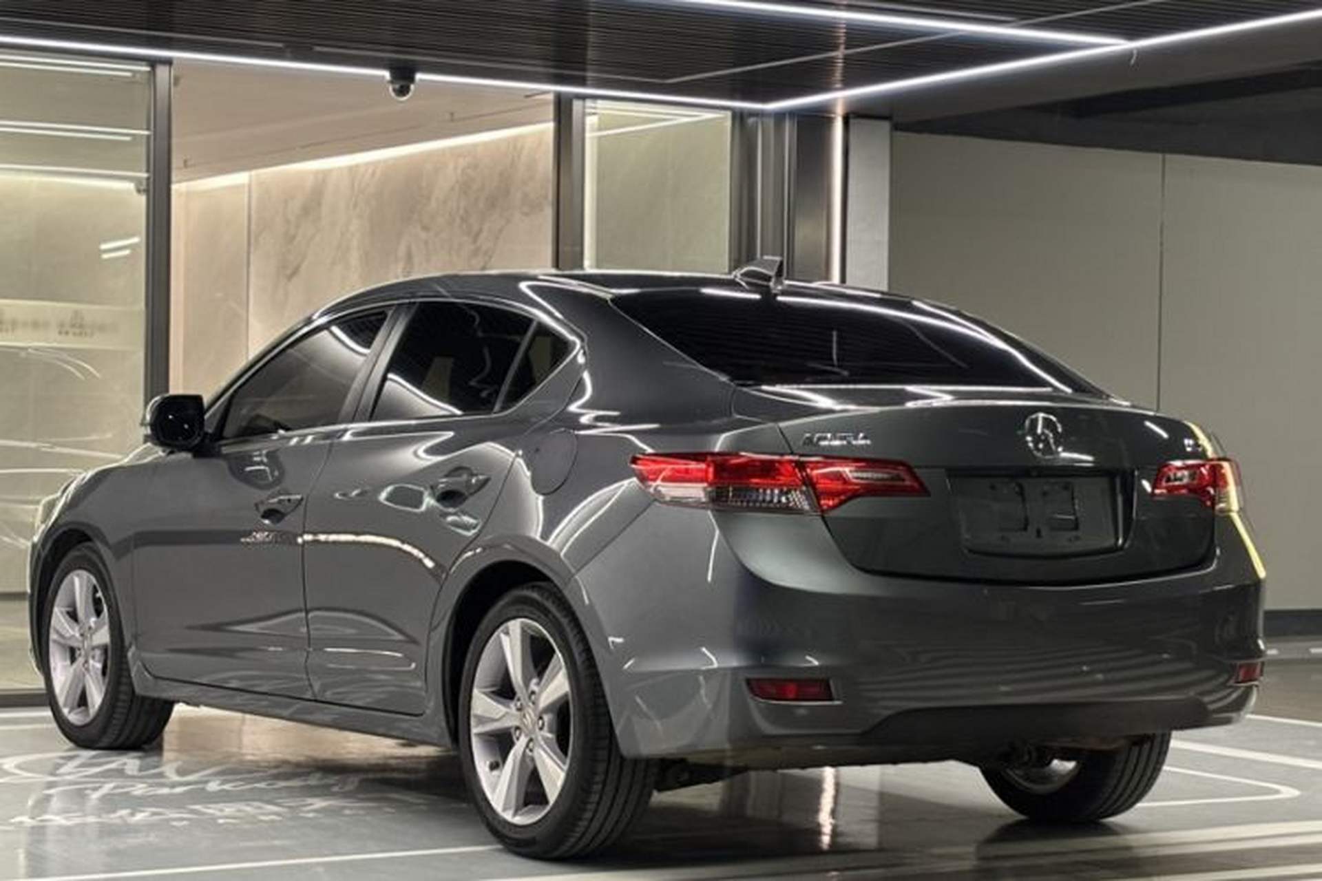Used Acura ILX 2013 2.0L Elite Edition Exterior 2