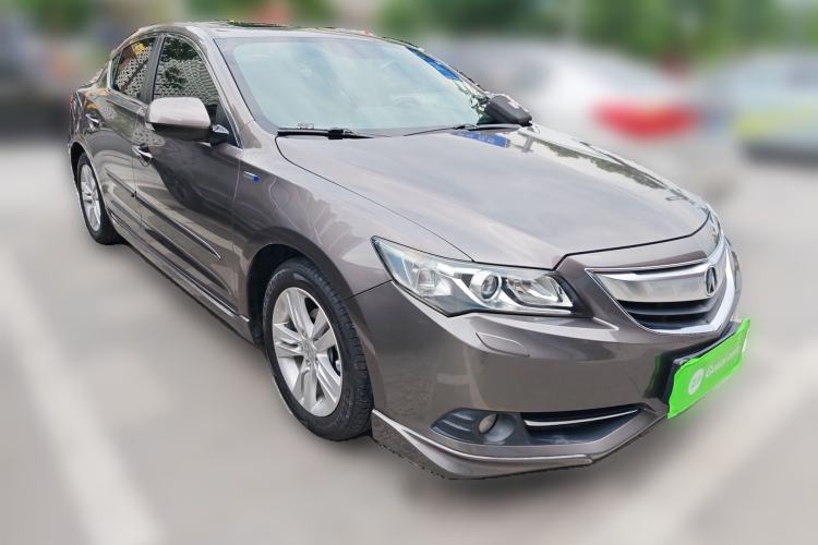 Used Acura ILX 2013 1.5L Hybrid Front Right 45 Deg