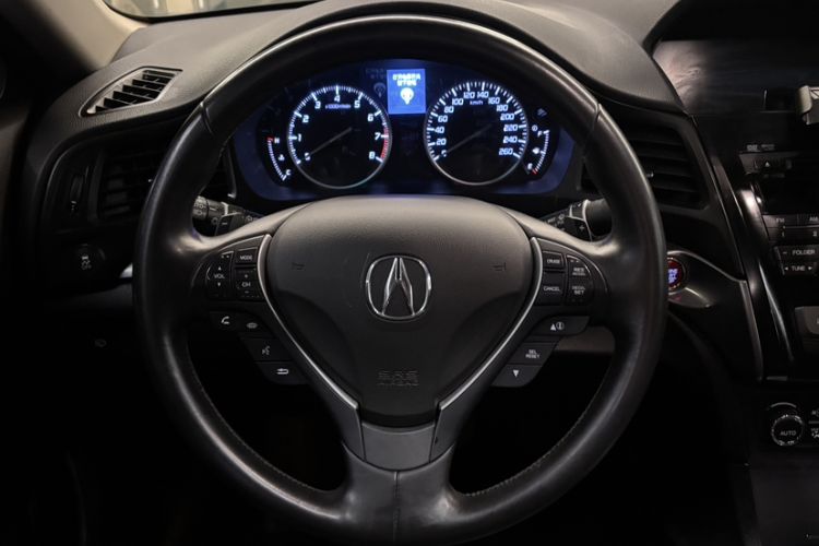 Used Acura ILX 2013 2.0L Elite Edition Interior 5