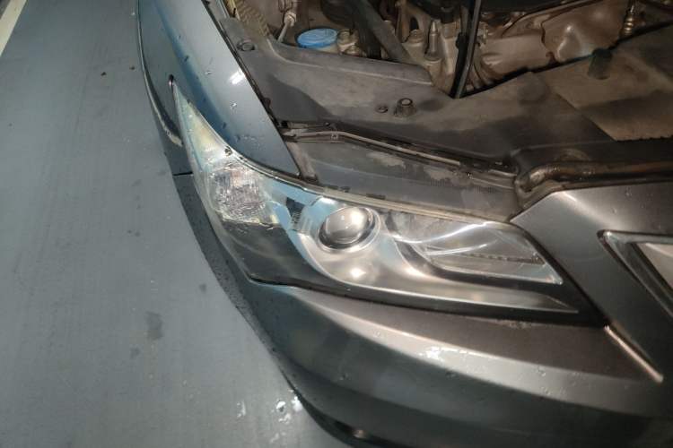 Used Acura ILX 2013 2.0L Elite Edition Right Front Headlight