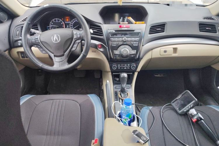 Used Acura ILX 2013 1.5L Hybrid Center Console