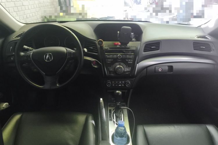 Used Acura ILX 2013 2.0L Elite Edition Center Console