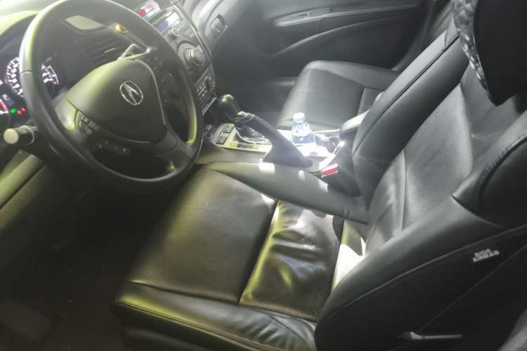 Used Acura ILX 2013 2.0L Elite Edition Driver Seat