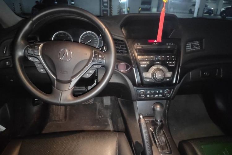 Used Acura ILX 2013 2.0L Elite Edition Center Console