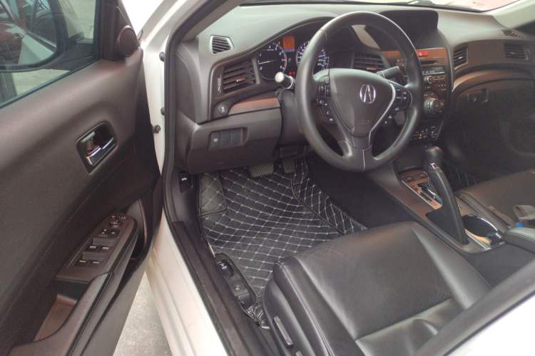 Used Acura ILX 2013 2.0L Elite Edition Driver Seat