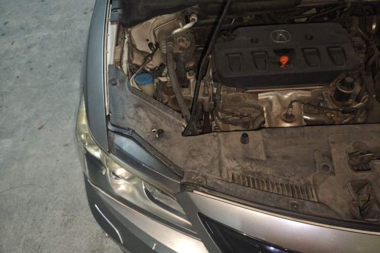 Used Acura ILX 2013 2.0L Elite Edition Engine Bay Right