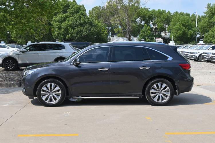 Used Acura MDX 2014 3.5L Elite Edition Exterior 4