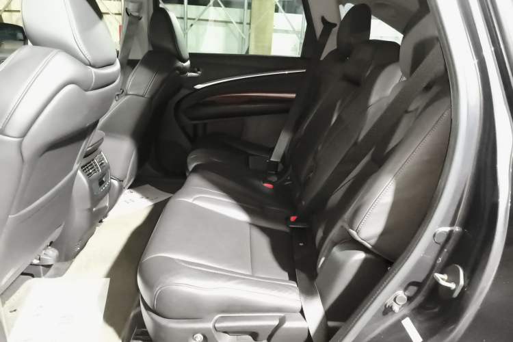 Used Acura MDX 2014 3.5L Elite Edition Interior 4