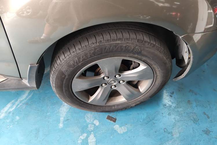 Used Acura MDX 2007 3.7 Right Front Wheel Hub