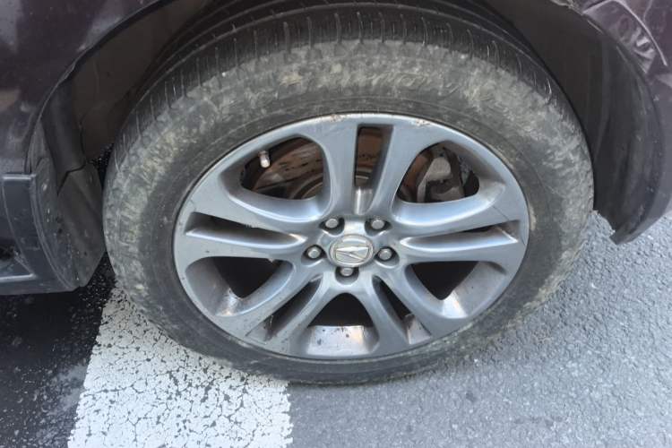 Used Acura MDX 2009 3.7 Luxury Sport Edition Right Front Wheel Hub