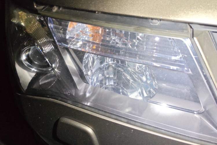 Used Acura MDX 2009 3.7 Right Front Headlight
