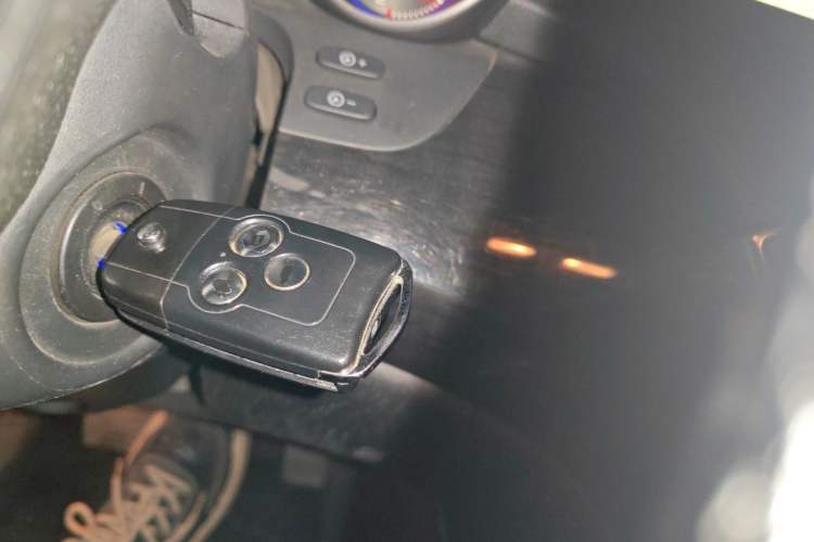 Used Acura MDX 2009 3.7 Vehicle Key