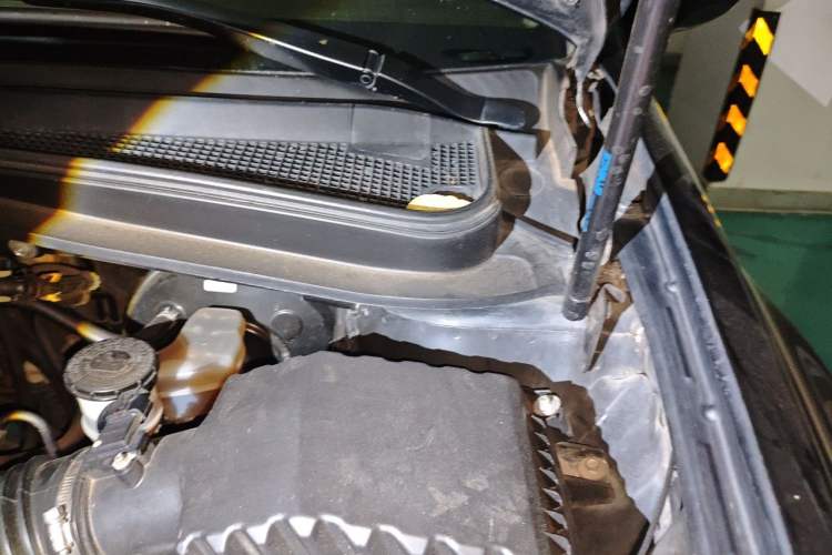 Used Acura MDX 2010 3.7 Standard Edition Engine Bay Left