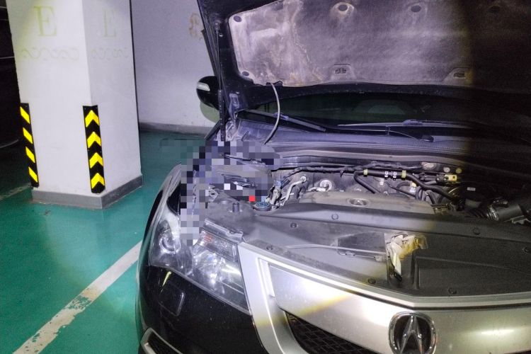 Used Acura MDX 2010 3.7 Standard Edition Engine Bay Right