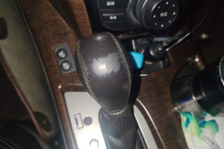 Used Acura MDX 2010 3.7 Comfort Edition Gear Lever