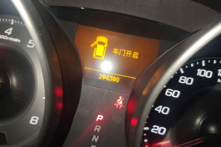 Used Acura MDX 2010 3.7 Comfort Edition Odometer Close Up
