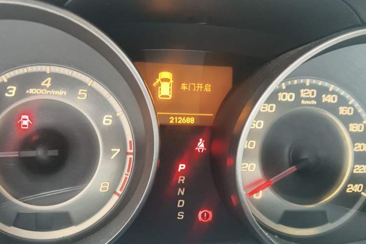 Used Acura MDX 2010 3.7 Standard Edition Odometer Close Up