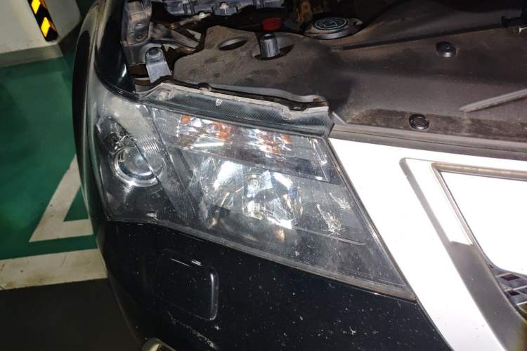 Used Acura MDX 2010 3.7 Standard Edition Right Front Headlight