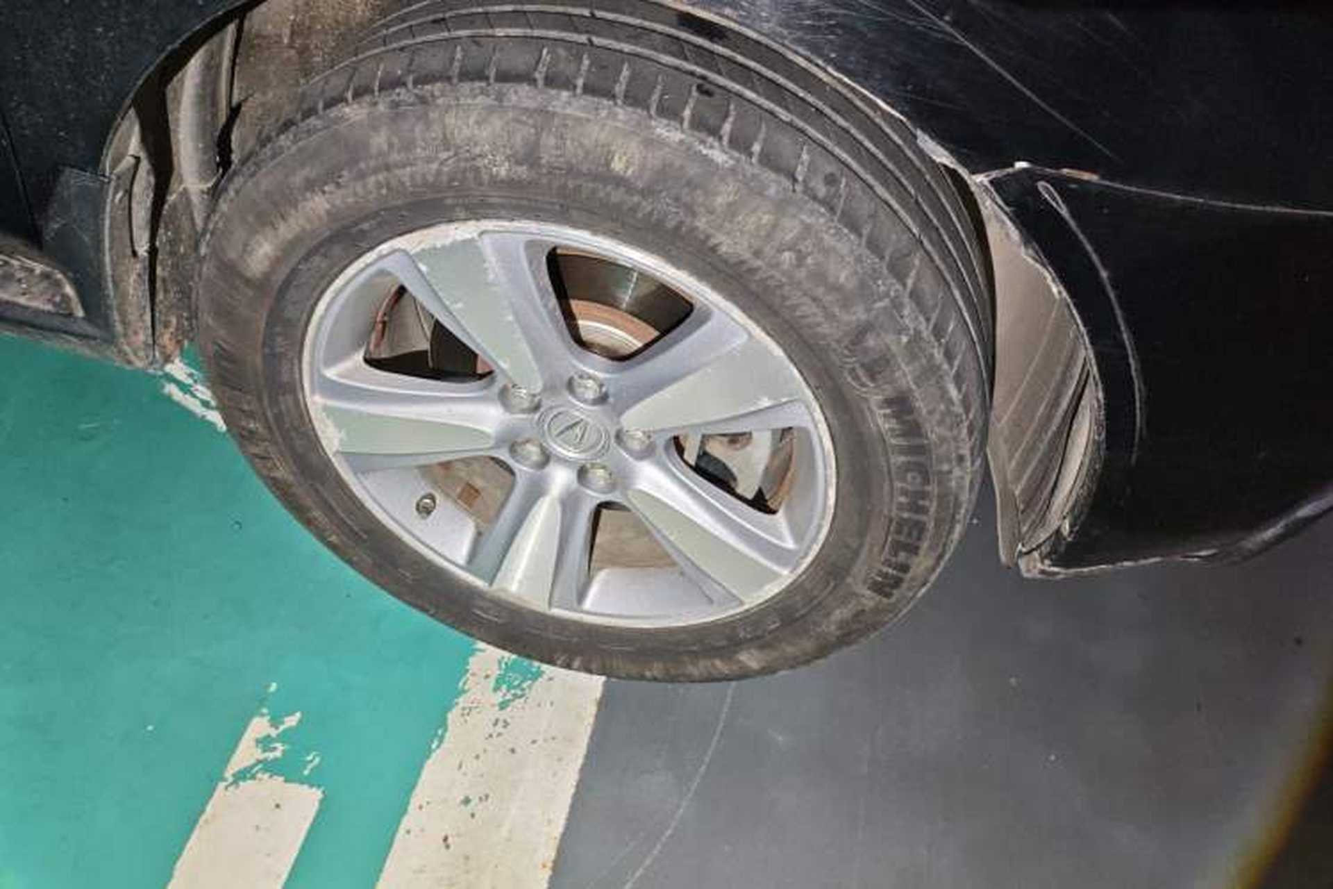 Used Acura MDX 2010 3.7 Standard Edition Right Front Wheel Hub