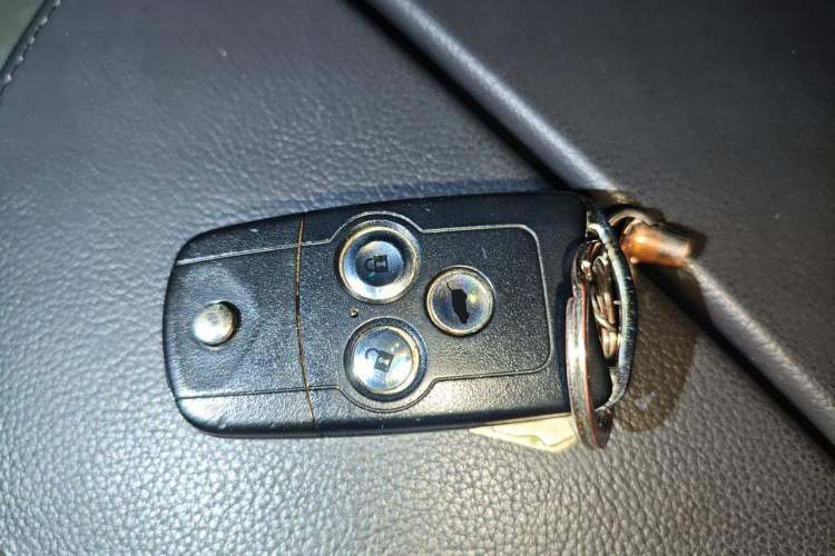 Used Acura MDX 2010 3.7 Standard Edition Vehicle Key
