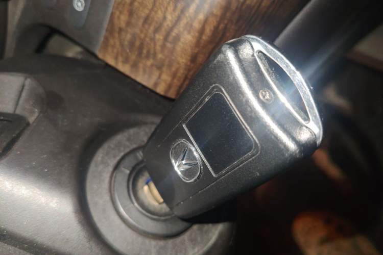 Used Acura MDX 2010 3.7 Comfort Edition Vehicle Key