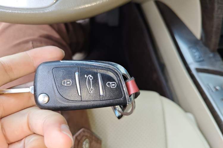 Used Acura MDX 2010 3.7 Standard Edition Vehicle Key