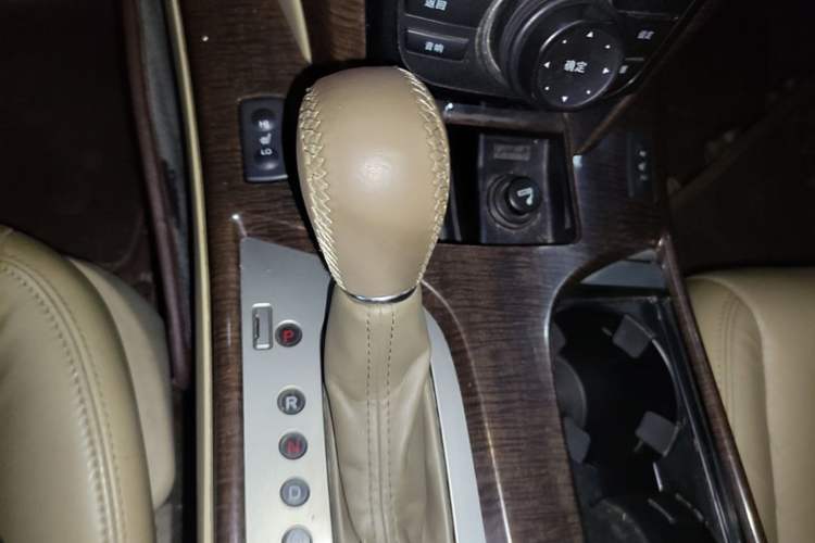 Used Acura MDX 2010 3.7 Standard Edition Gear Lever