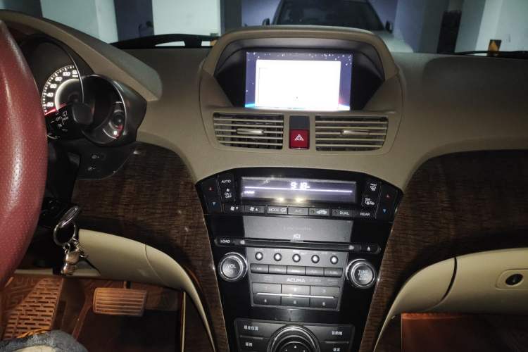 Used Acura MDX 2010 3.7 Standard Edition Audio And AC Panel