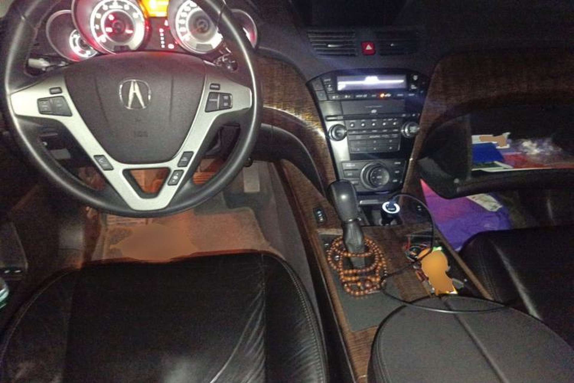 Used Acura MDX 2010 3.7 Standard Edition Center Console