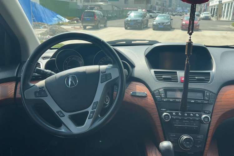 Used Acura MDX 2010 3.7 Standard Edition Center Console