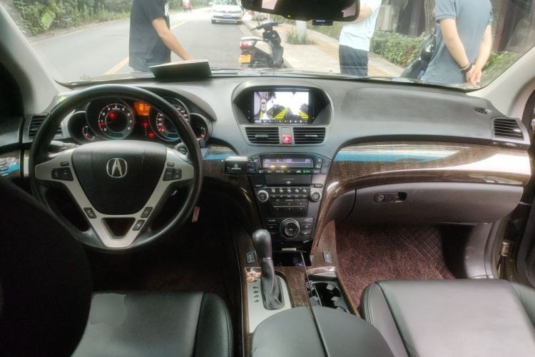 Used Acura MDX 2010 3.7 Standard Edition Center Console