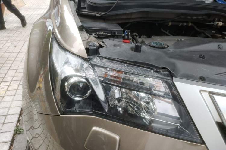 Used Acura MDX 2010 3.7 Standard Edition Engine Bay Right