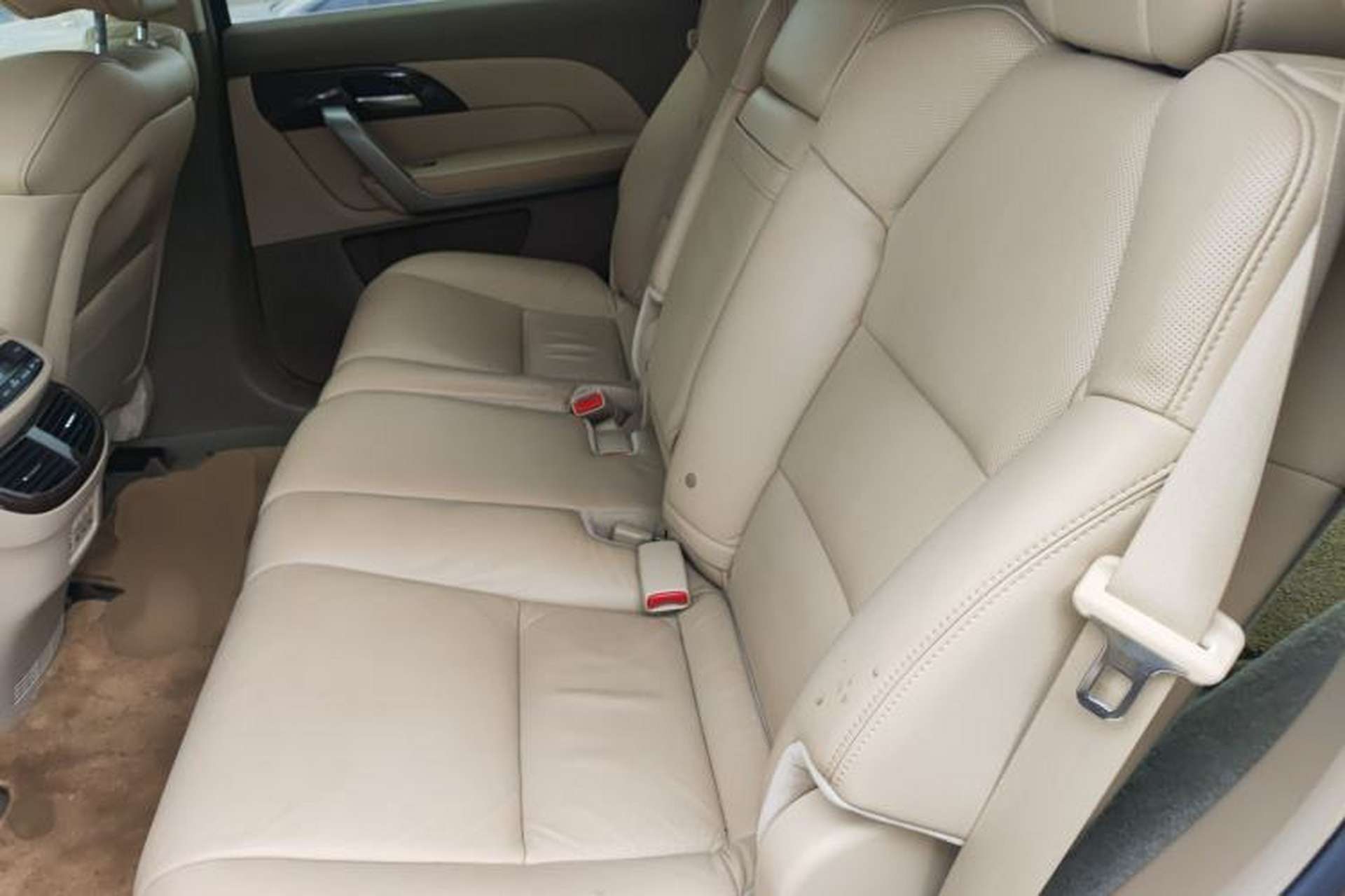Used Acura MDX 2010 3.7 Comfort Luxury and Sport Edition Interior 4