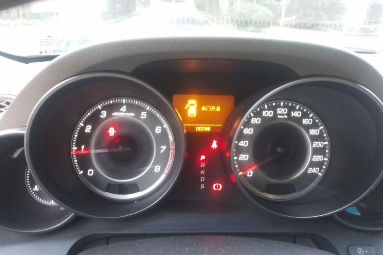 Used Acura MDX 2010 3.7 Standard Edition Odometer Close Up