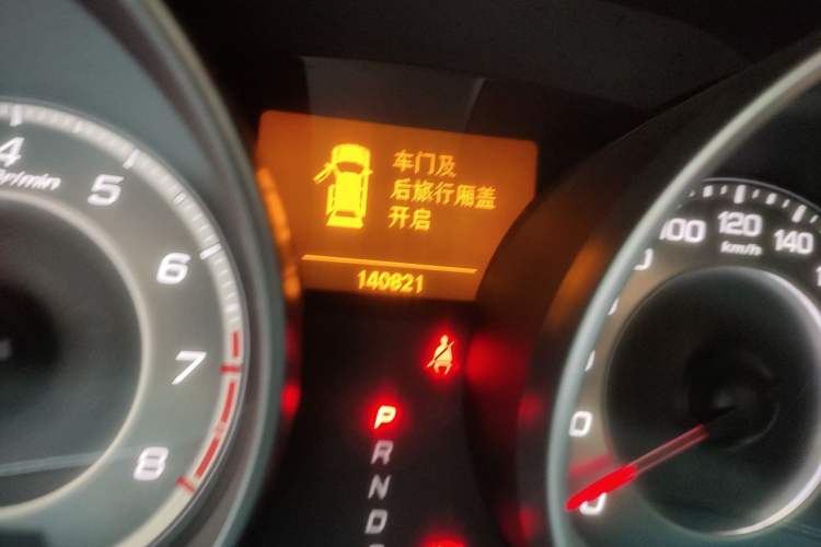 Used Acura MDX 2010 3.7 Standard Edition Odometer Close Up