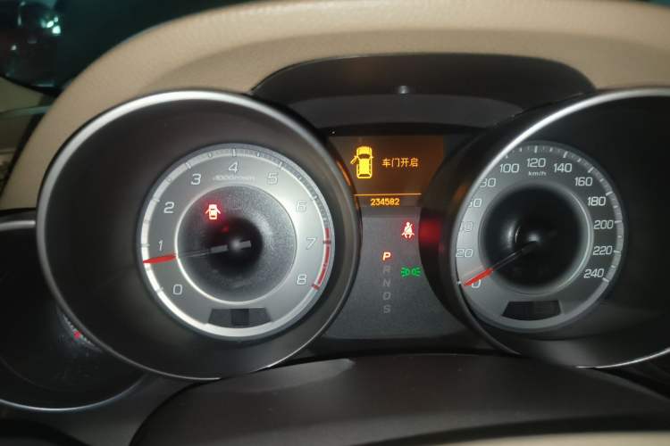 Used Acura MDX 2010 3.7 Standard Edition Odometer Close Up