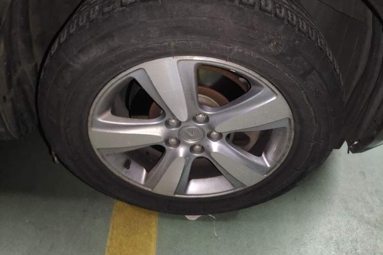 Used Acura MDX 2010 3.7 Standard Edition Right Front Wheel Hub