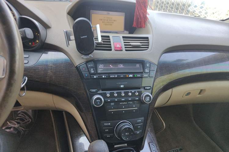 Used Acura MDX 2010 3.7 Standard Edition Audio And AC Panel