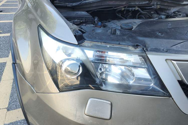 Used Acura MDX 2010 3.7 Standard Edition Right Front Headlight