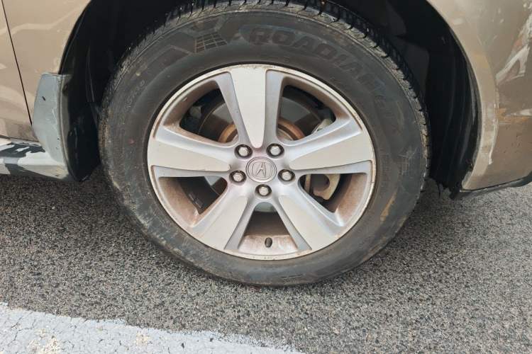 Used Acura MDX 2010 3.7 Standard Edition Right Front Wheel Hub
