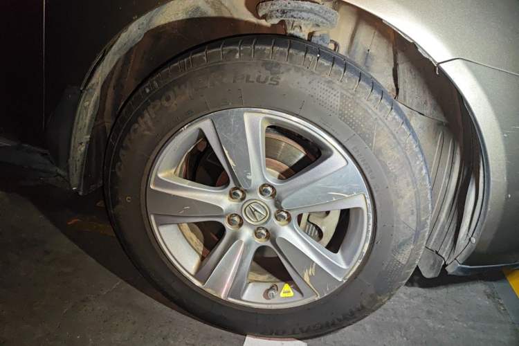 Used Acura MDX 2010 3.7 Standard Edition Right Front Wheel Hub