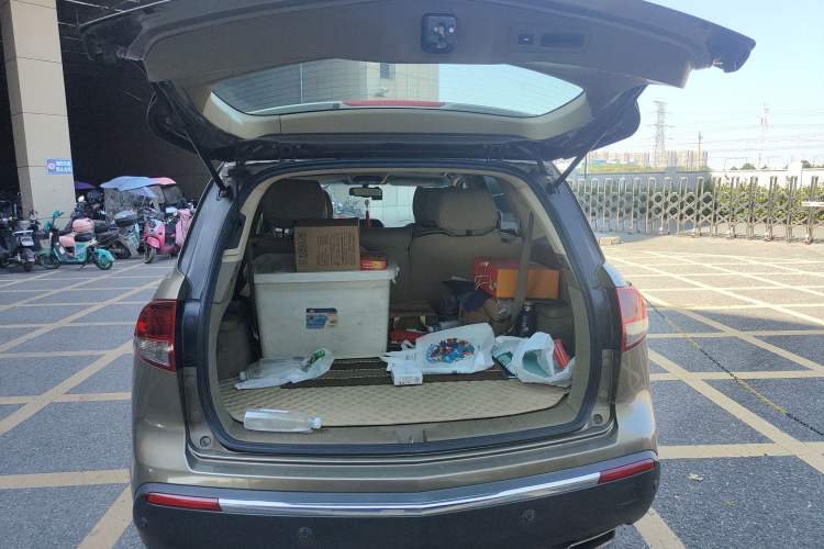 Used Acura MDX 2010 3.7 Standard Edition Trunk
