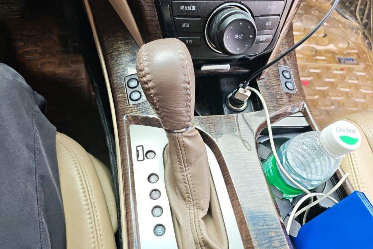 Used Acura MDX 2010 3.7 Comfort Edition Gear Lever
