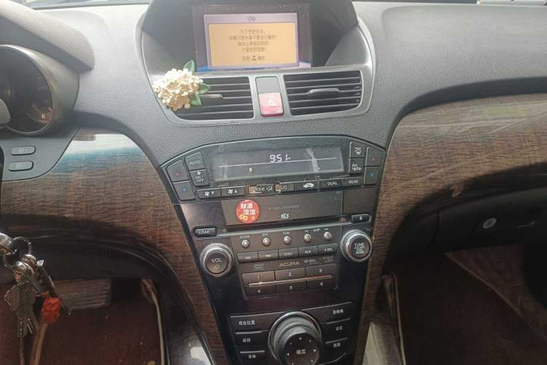 Used Acura MDX 2010 3.7 Standard Edition Audio And AC Panel