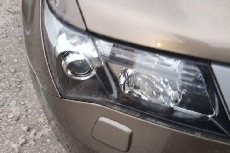 Used Acura MDX 2010 3.7 Standard Edition Right Front Headlight