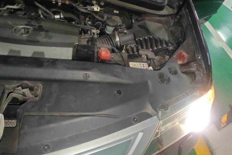Used Acura MDX 2010 3.7 Comfort Edition Engine Bay Left