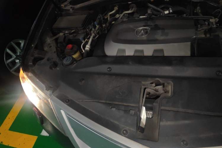 Used Acura MDX 2010 3.7 Comfort Edition Engine Bay Right