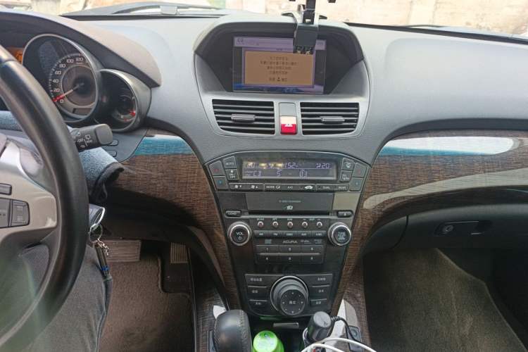 Used Acura MDX 2010 3.7 Standard Edition Audio And AC Panel
