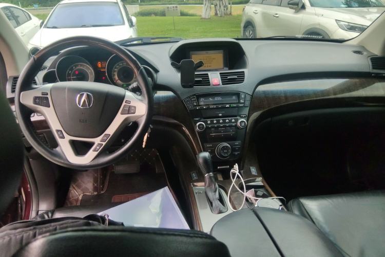 Used Acura MDX 2010 3.7 Standard Edition Center Console