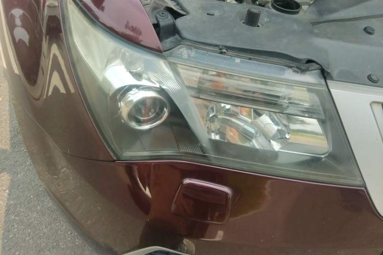 Used Acura MDX 2010 3.7 Standard Edition Right Front Headlight